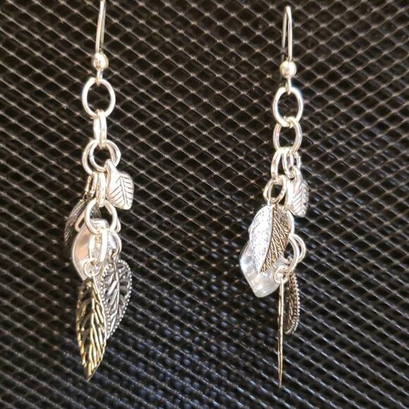 Silver multi-leaf earrings - Picture 1 of 6